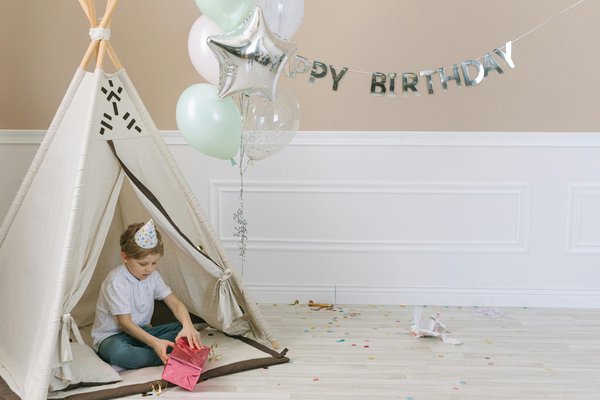 Les incontournables tipis intérieurs pour garçons à découvrir !